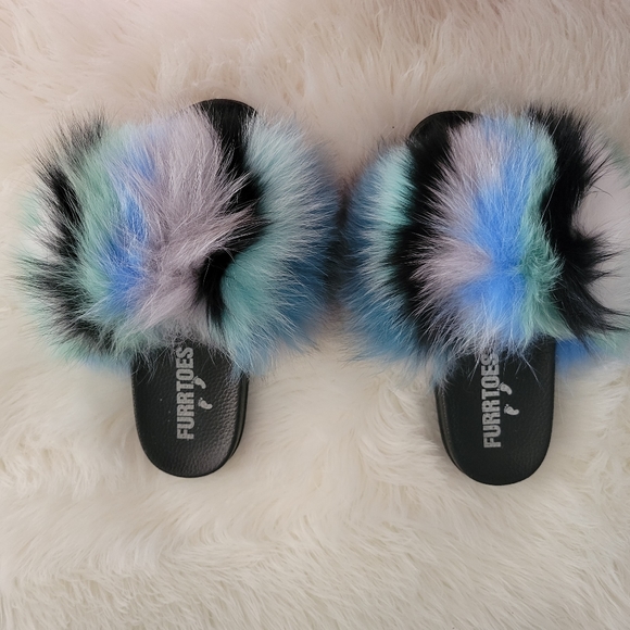 Multicolor Furry Slides (Sz 8) - Picture 2 of 3